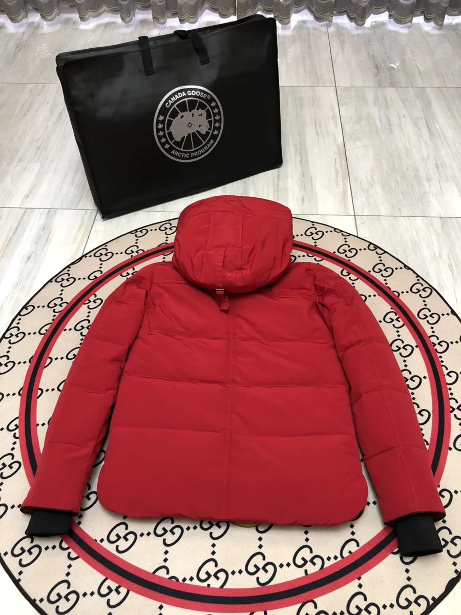 Canada Goose Short Fur-Collar Puffer Jacket - Canada Goose puffer jacket real photo 2