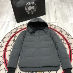 Canada Goose Short Fur-Collar Puffer Jacket - Style 4 - Canada Goose puffer jacket real photo 1