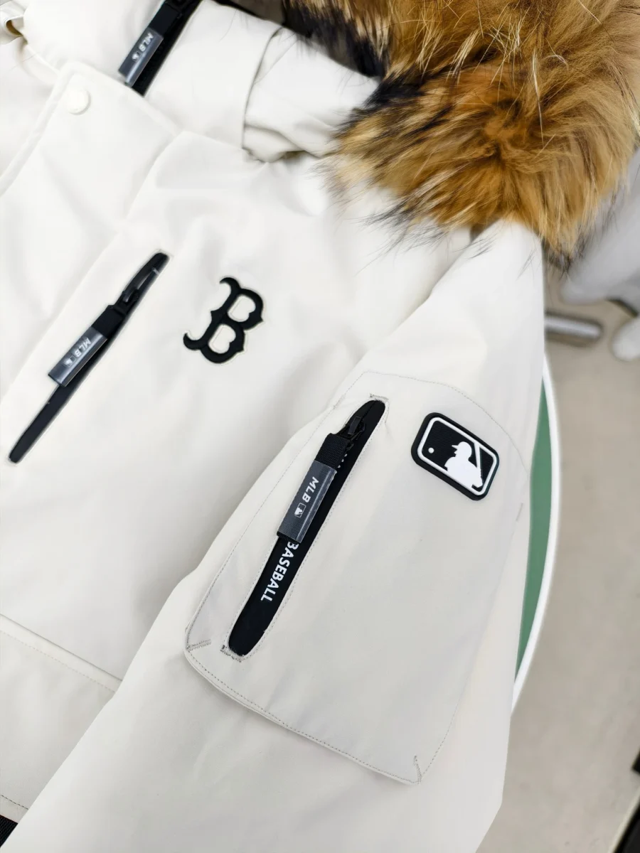 Canada Goose Short Fur-Collar Puffer Jacket - Style 5 - Canada Goose puffer jacket real photo 5