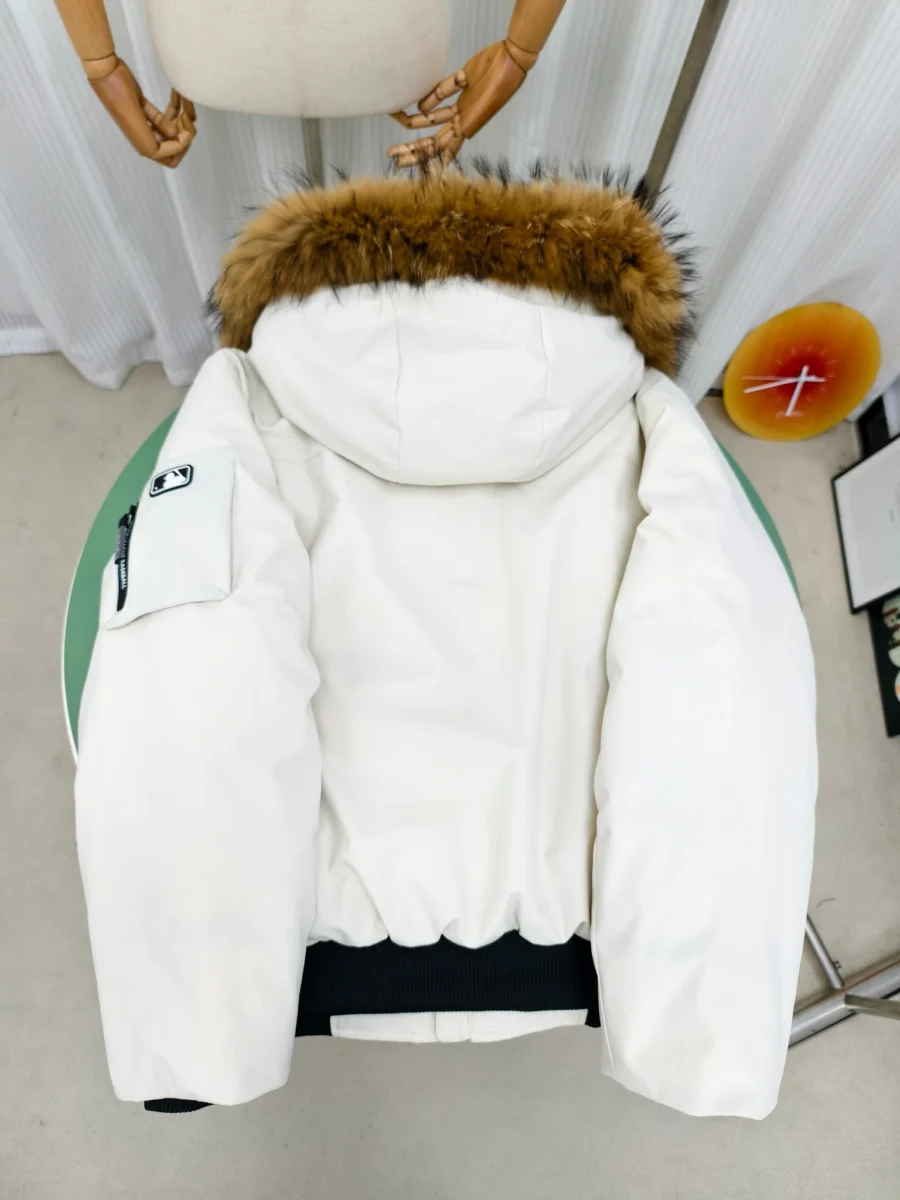 Canada Goose Short Fur-Collar Puffer Jacket - Style 5 - Canada Goose puffer jacket real photo 10