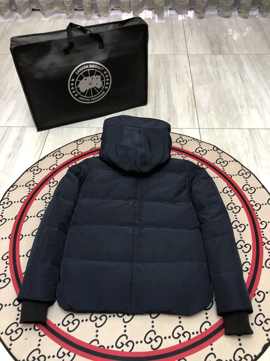 Canada Goose Short Fur-Collar Puffer Jacket - Style 6 - Canada Goose puffer jacket real photo 2