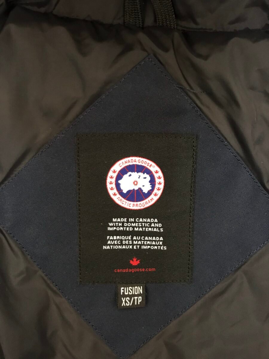 Canada Goose Short Fur-Collar Puffer Jacket - Style 6 - Canada Goose puffer jacket real photo 5