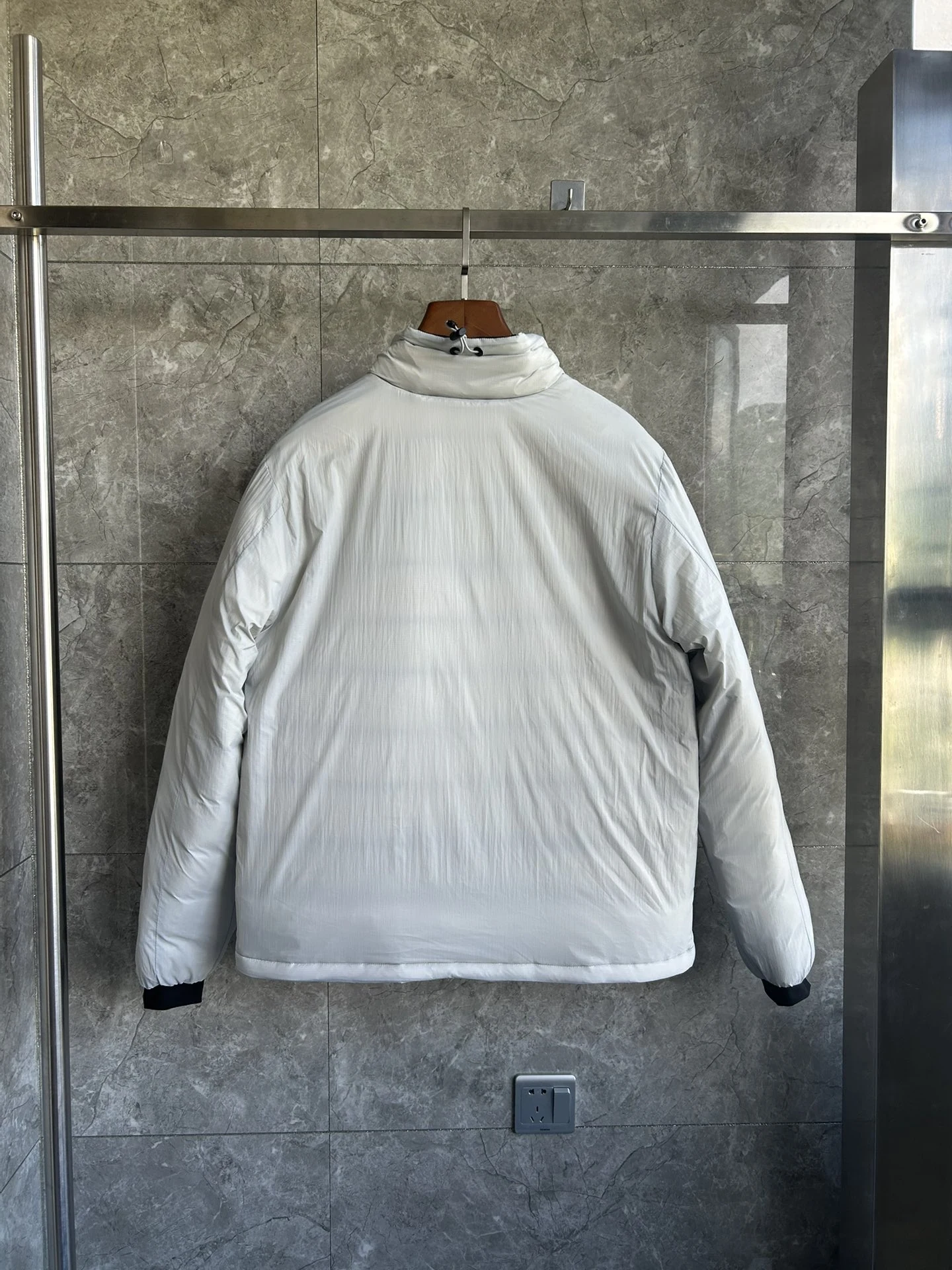Canada Goose Stand-Collar Slim Puffer Jacket - Style 3 - Canada Goose puffer jacket real photo 2