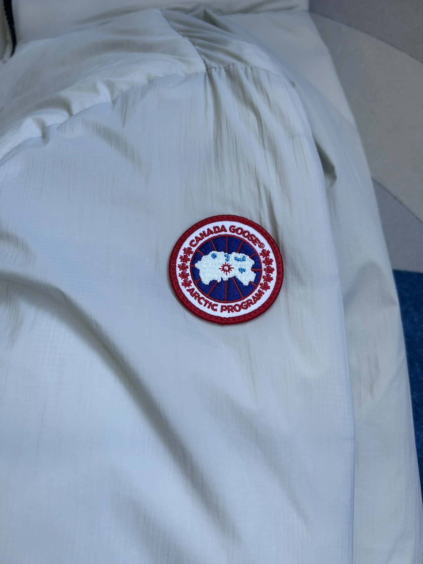 Canada Goose Stand-Collar Slim Puffer Jacket - Style 3 - Canada Goose puffer jacket real photo 6