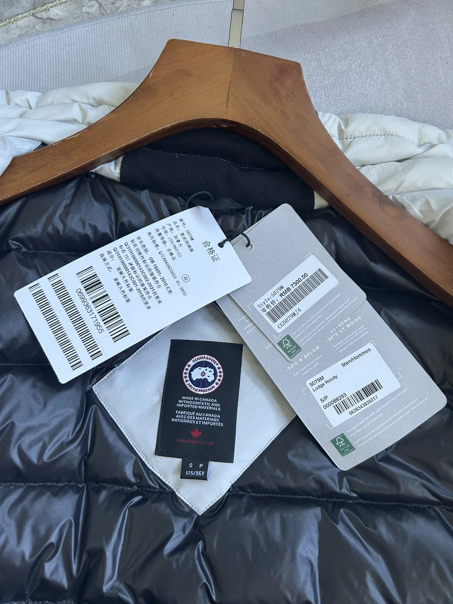 Canada Goose Stand-Collar Slim Puffer Jacket - Style 3 - Canada Goose puffer jacket real photo 7