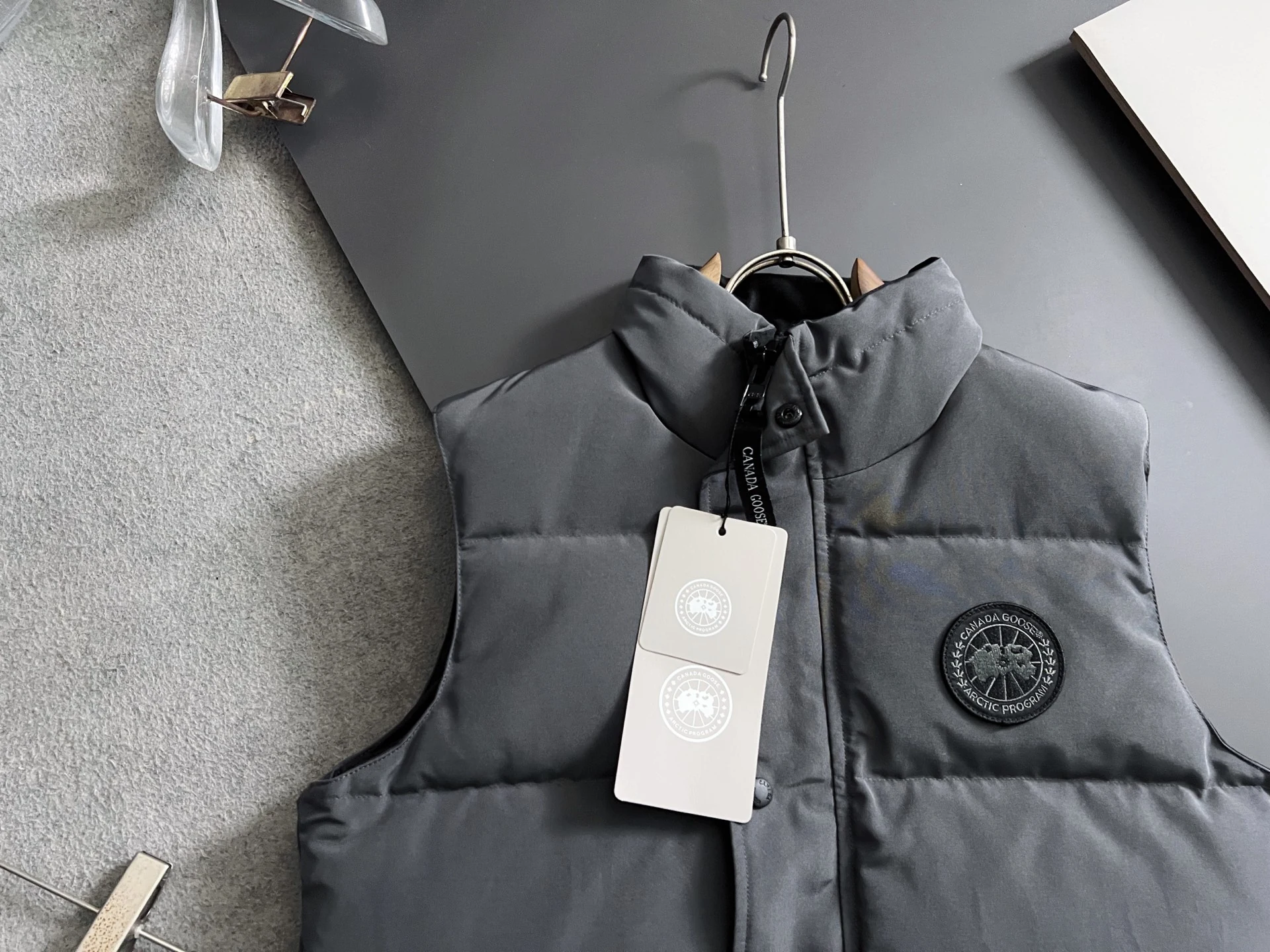 Canada Goose Stand-Collar Puffer Vest - Style 5 - Canada Goose puffer vest real photo 2