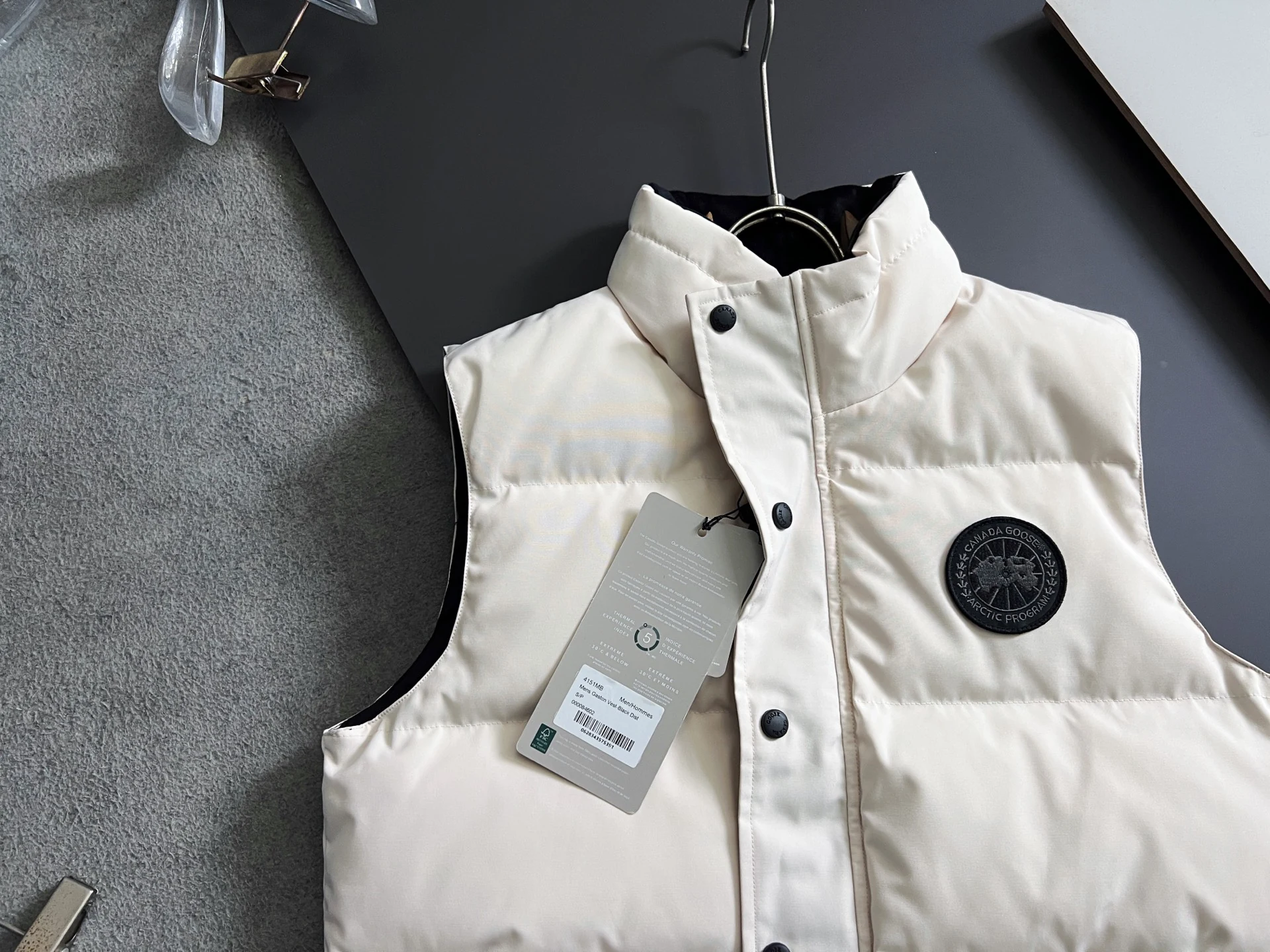 Canada Goose Stand-Collar Puffer Vest - Style 8 - Canada Goose puffer vest real photo 2