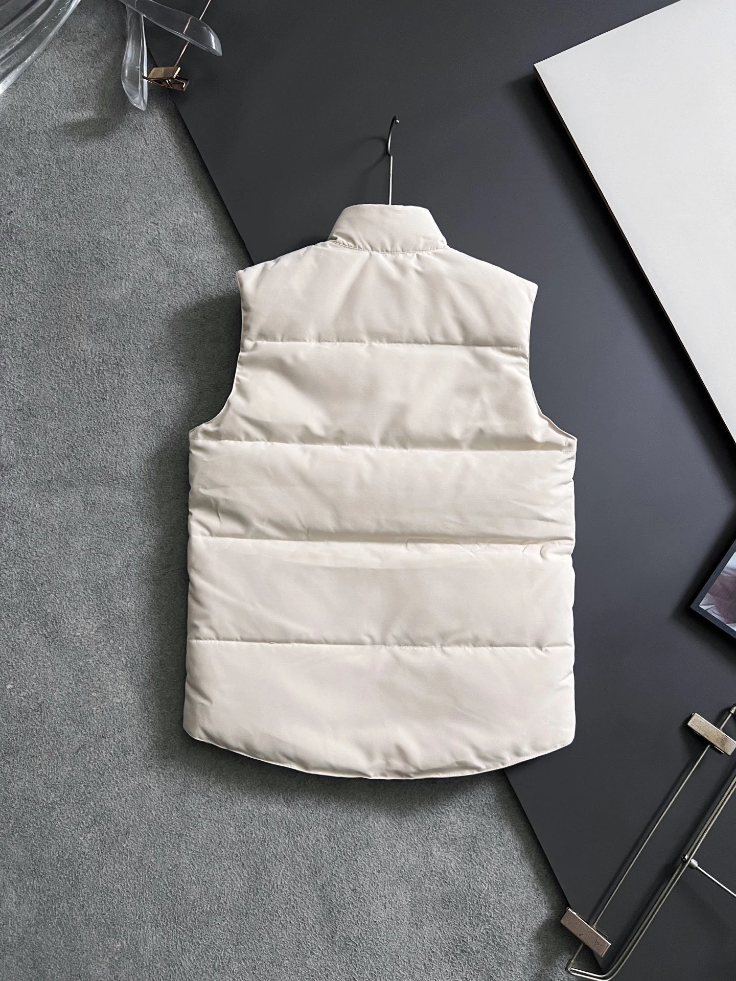 Canada Goose Stand-Collar Puffer Vest - Style 8 - Canada Goose puffer vest real photo 9