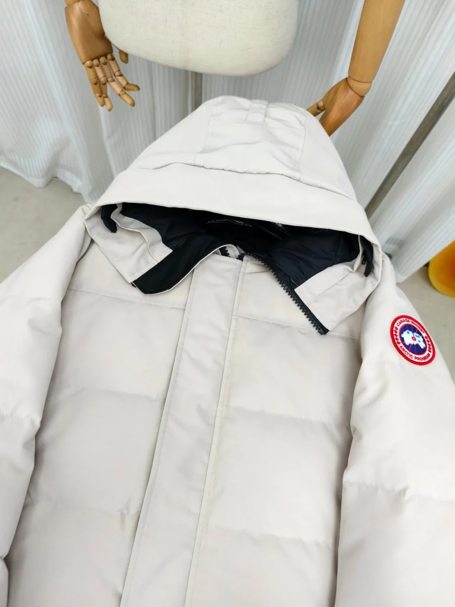 Canada Goose puffer jacket - real photo 2