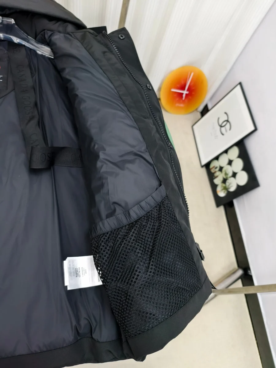 Canada Goose Zip Puffer Jacket - Style 106 - Canada Goose puffer jacket real photo 7