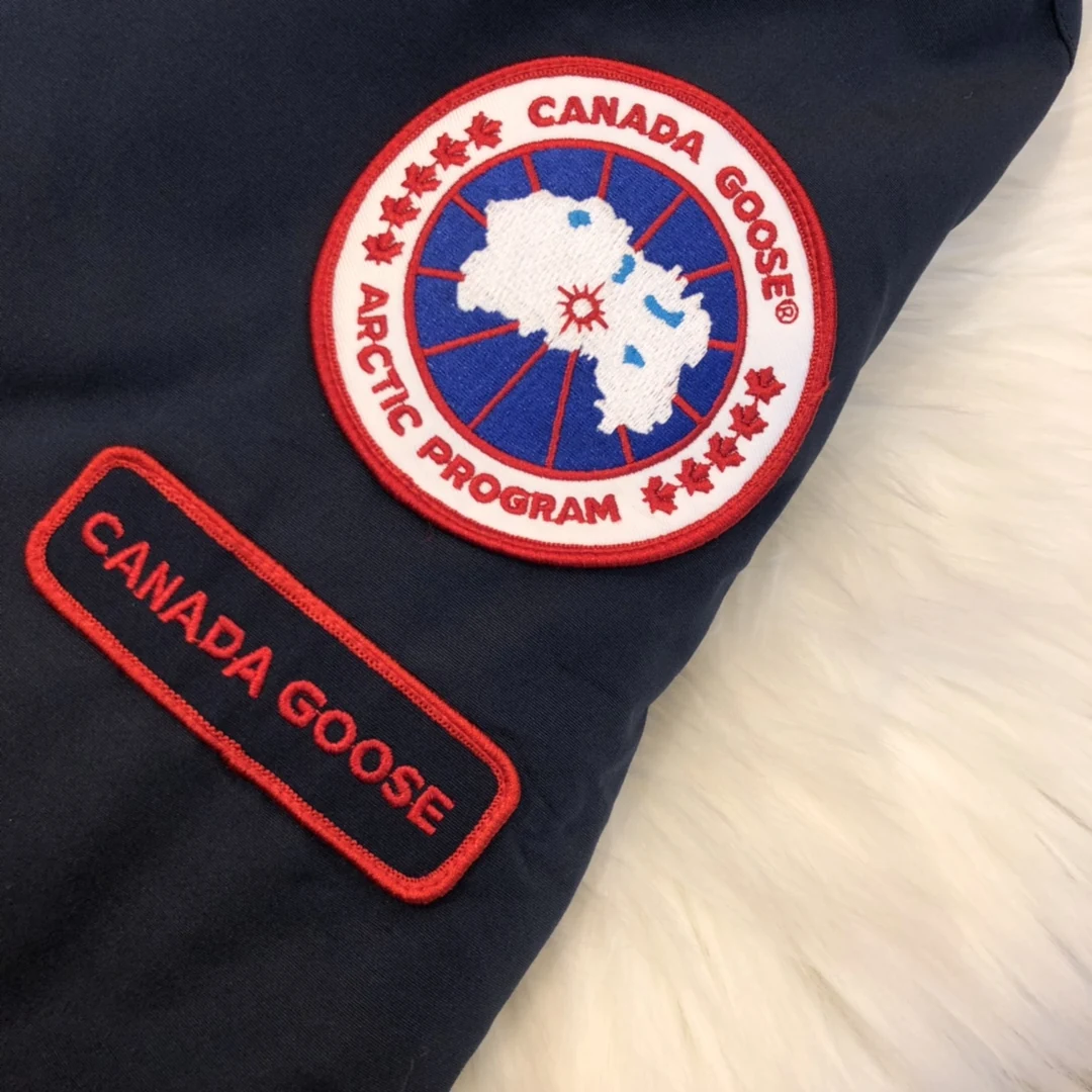 Canada Goose Zip Puffer Jacket - Style 110 - Canada Goose puffer jacket real photo 5
