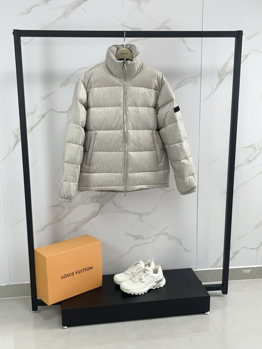 Canada Goose Zip Puffer Jacket - Style 114 - Canada Goose puffer jacket real photo 4
