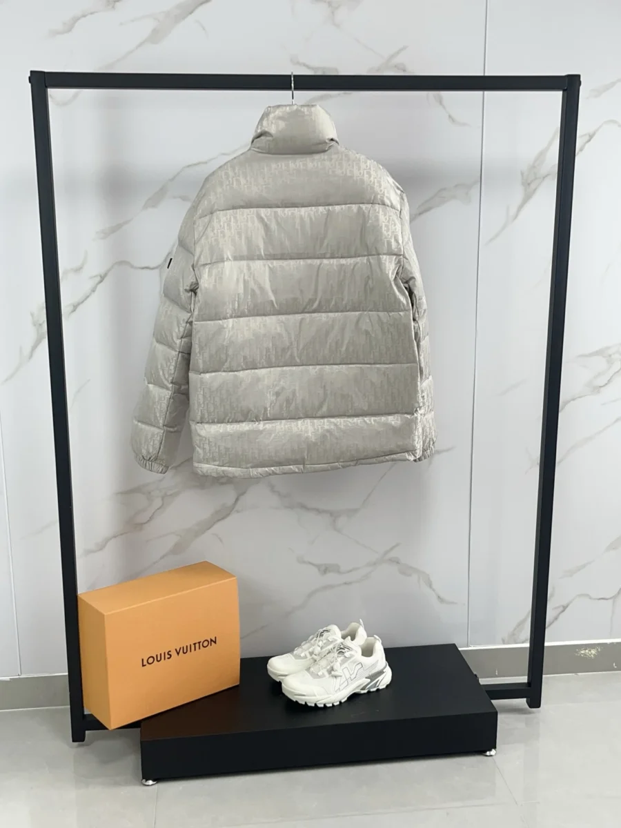 Canada Goose Zip Puffer Jacket - Style 114 - Canada Goose puffer jacket real photo 6