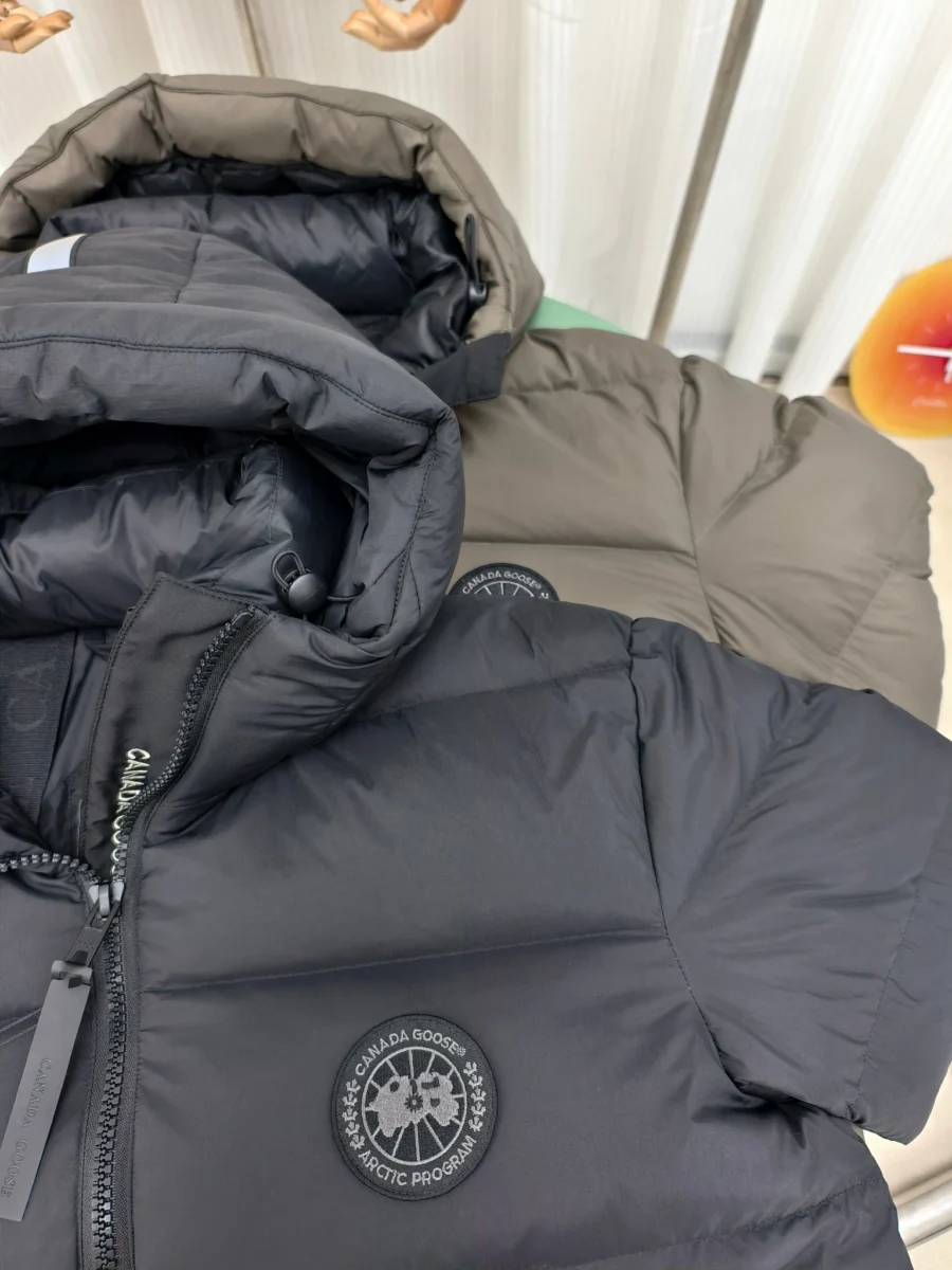 Canada Goose Zip Puffer Jacket - Style 123 - Canada Goose puffer jacket real photo 2