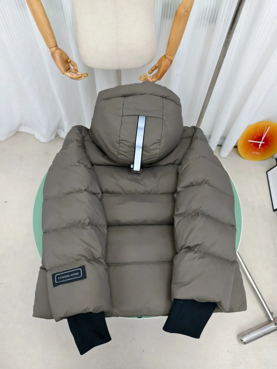 Canada Goose Zip Puffer Jacket - Style 123 - Canada Goose puffer jacket real photo 11