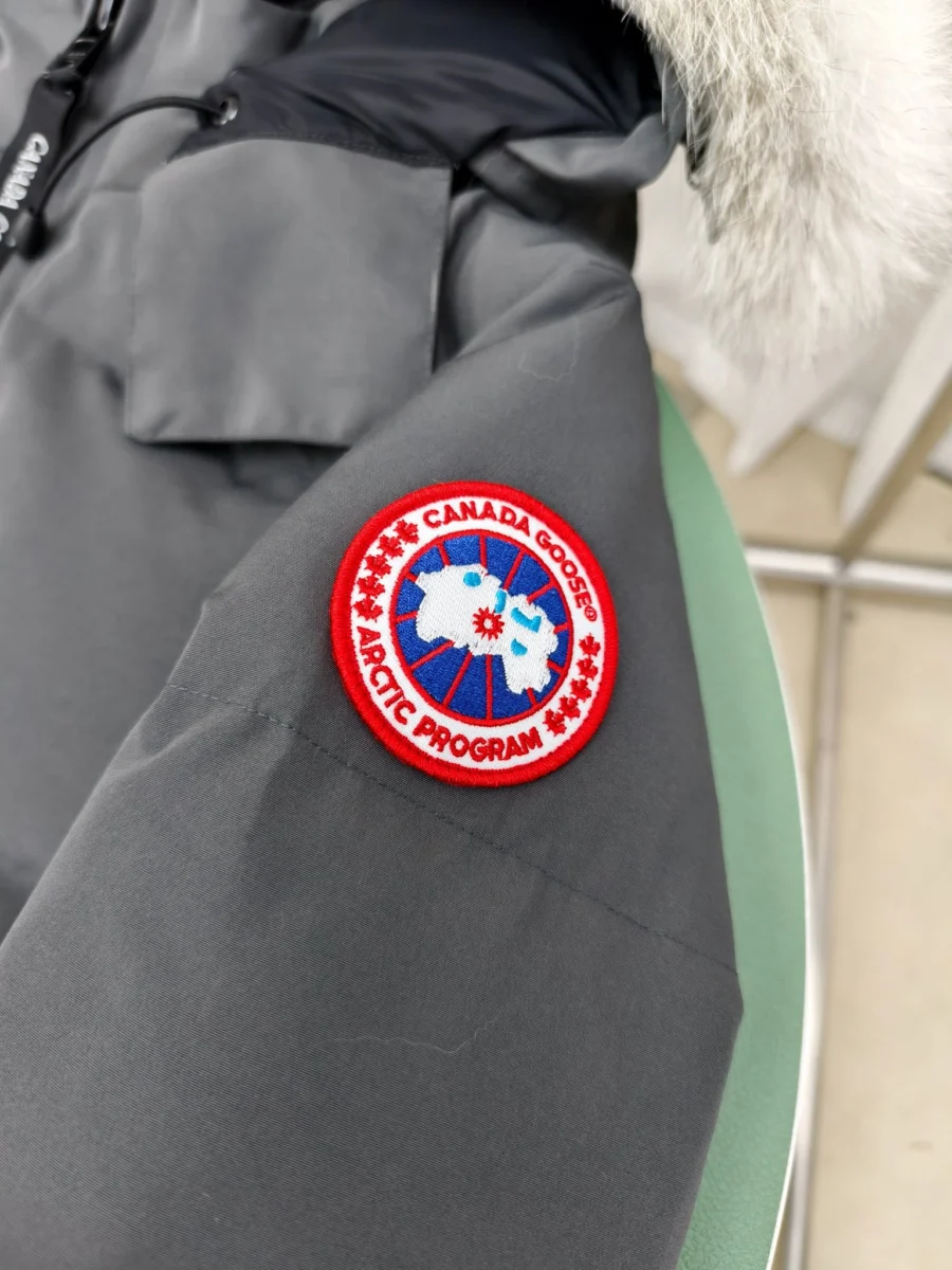 Canada Goose Zip Puffer Jacket - Style 131 - Canada Goose puffer jacket real photo 5