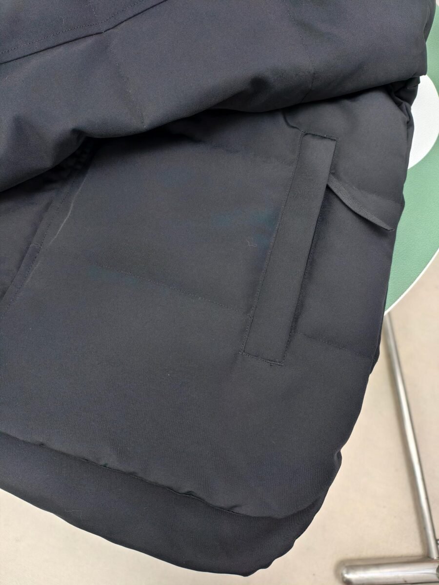 Canada Goose Zip Puffer Jacket - Style 140 - Canada Goose puffer jacket real photo 5