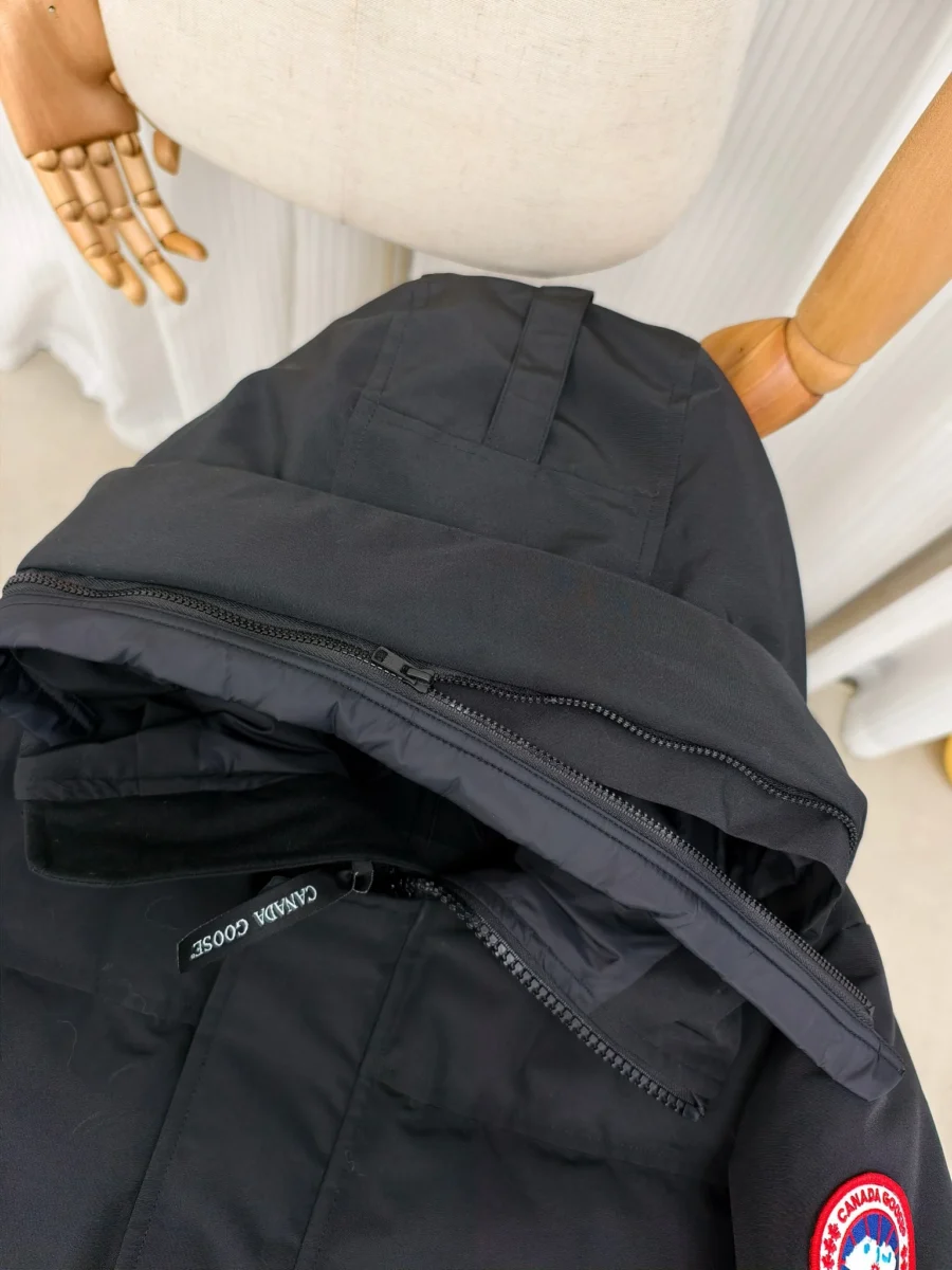 Canada Goose Zip Puffer Jacket - Style 140 - Canada Goose puffer jacket real photo 6