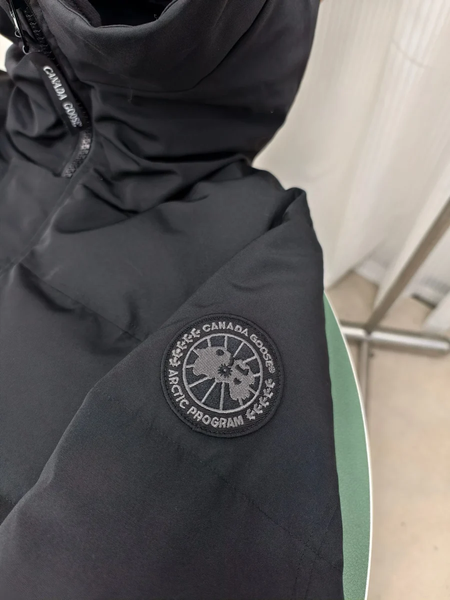 Canada Goose Zip Puffer Jacket - Style 140 - Canada Goose puffer jacket real photo 7