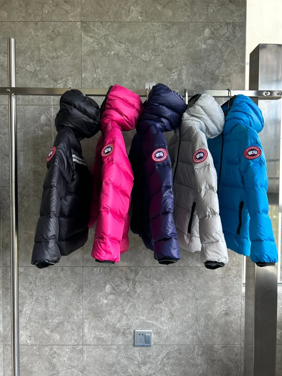 Canada Goose Zip Puffer Jacket - Style 152 - Canada Goose puffer jacket real photo 6