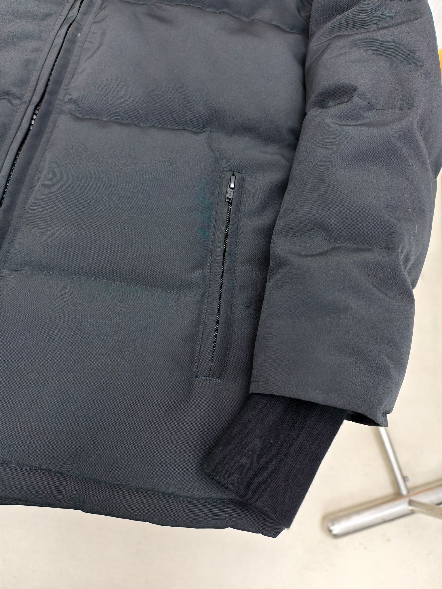 Canada Goose Zip Puffer Jacket - Style 164 - Canada Goose puffer jacket real photo 7