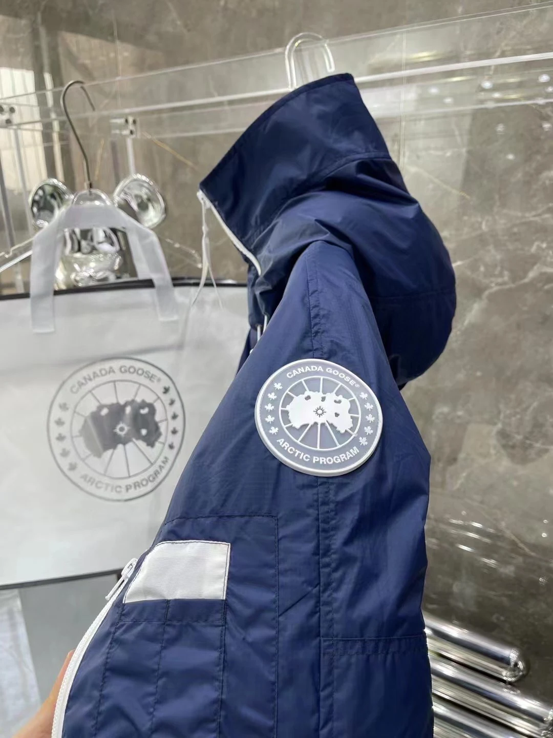 Canada Goose Zip Puffer Jacket - Style 175 - Canada Goose puffer jacket real photo 4
