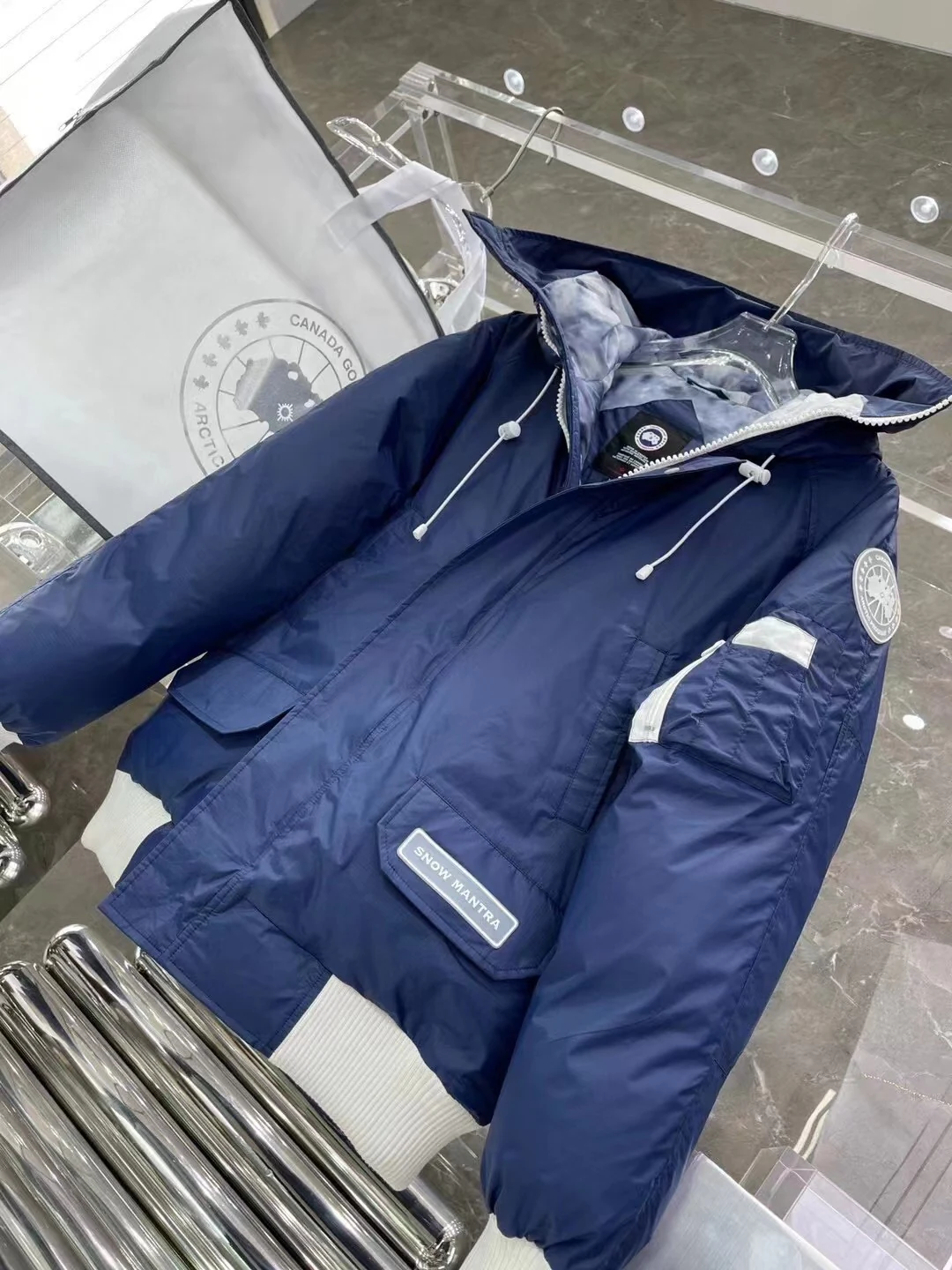 Canada Goose Zip Puffer Jacket - Style 175 - Canada Goose puffer jacket real photo 7