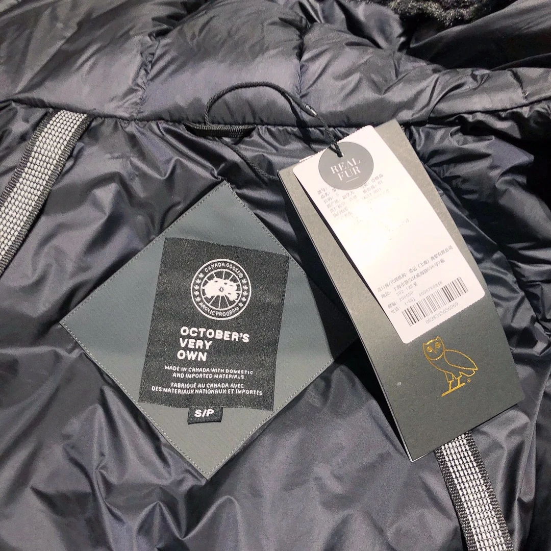Canada Goose puffer jacket - real photo 4