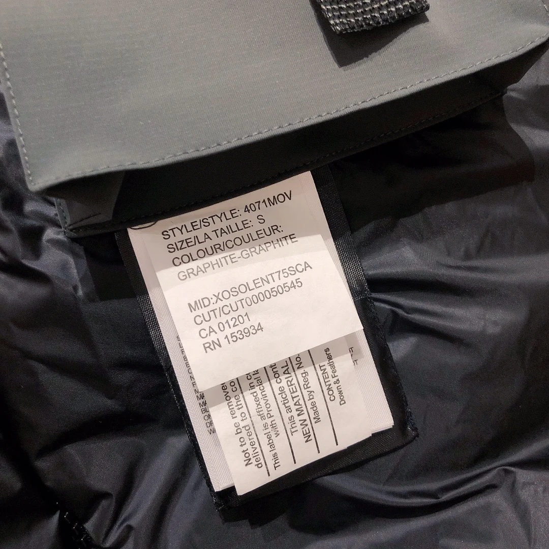 Canada Goose puffer jacket - real photo 5