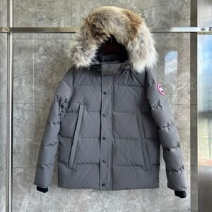 Canada Goose Zip Puffer Jacket - Style 179 - Canada Goose puffer jacket real photo 1