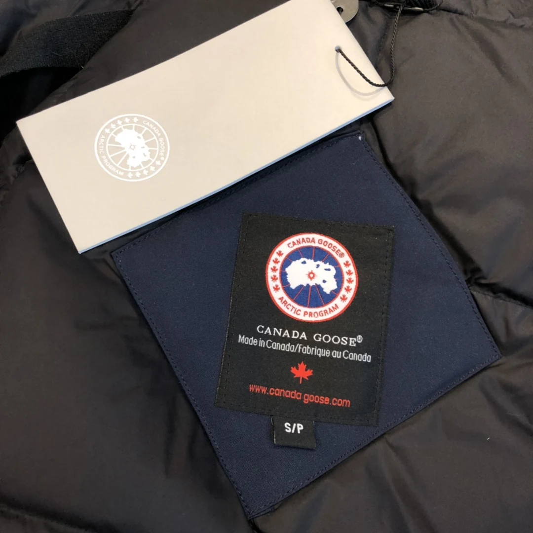 Canada Goose Zip Puffer Jacket - Style 187 - Canada Goose puffer jacket real photo 8