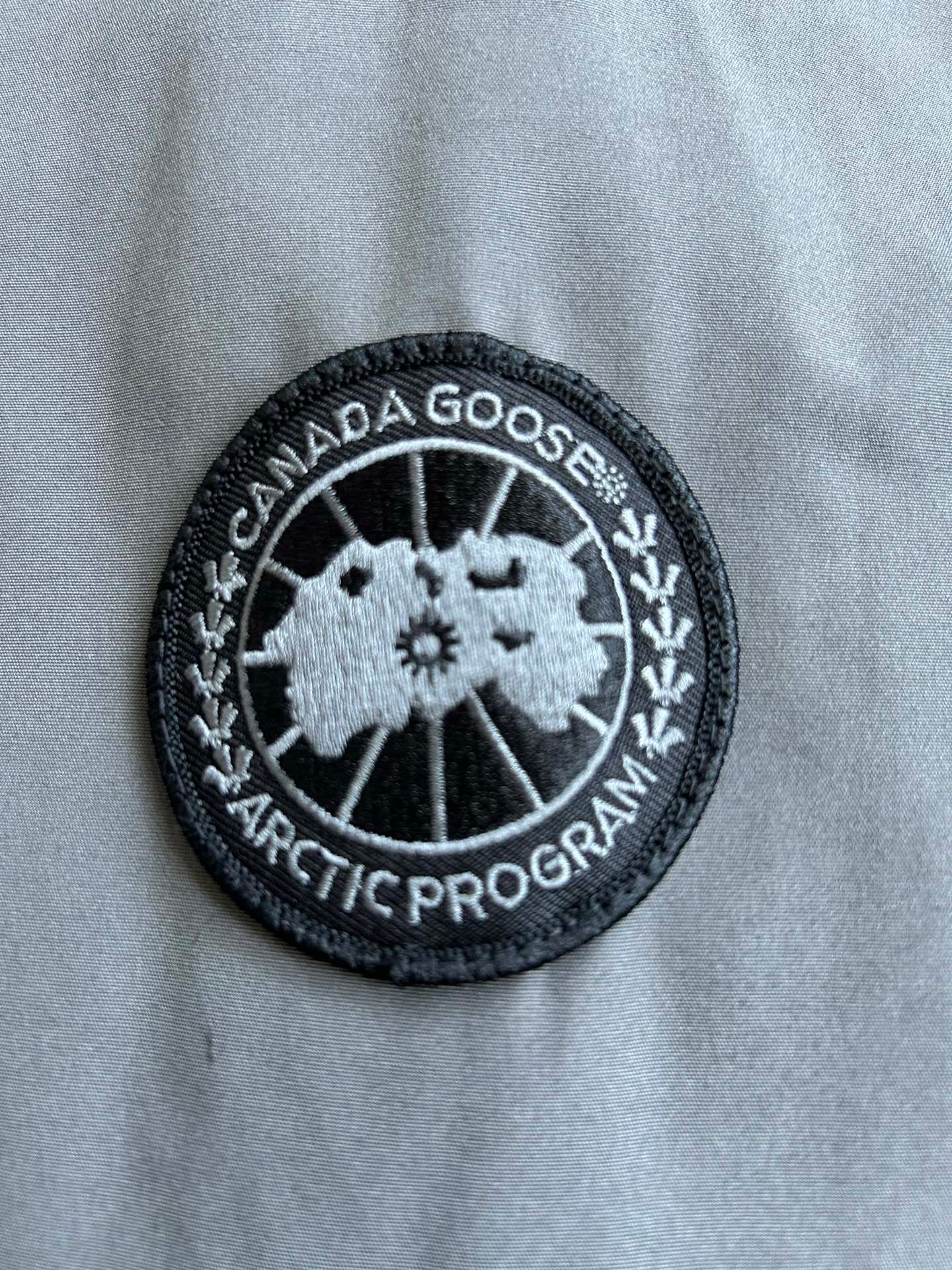 Canada Goose Zip Puffer Jacket - Style 200 - Canada Goose puffer jacket real photo 7