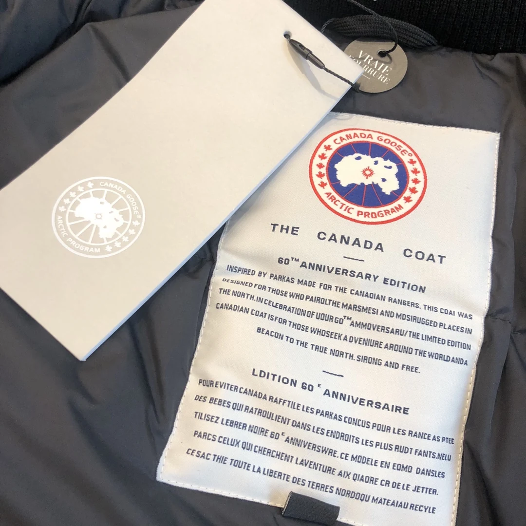 Canada Goose Zip Puffer Jacket - Style 203 - Canada Goose puffer jacket real photo 8
