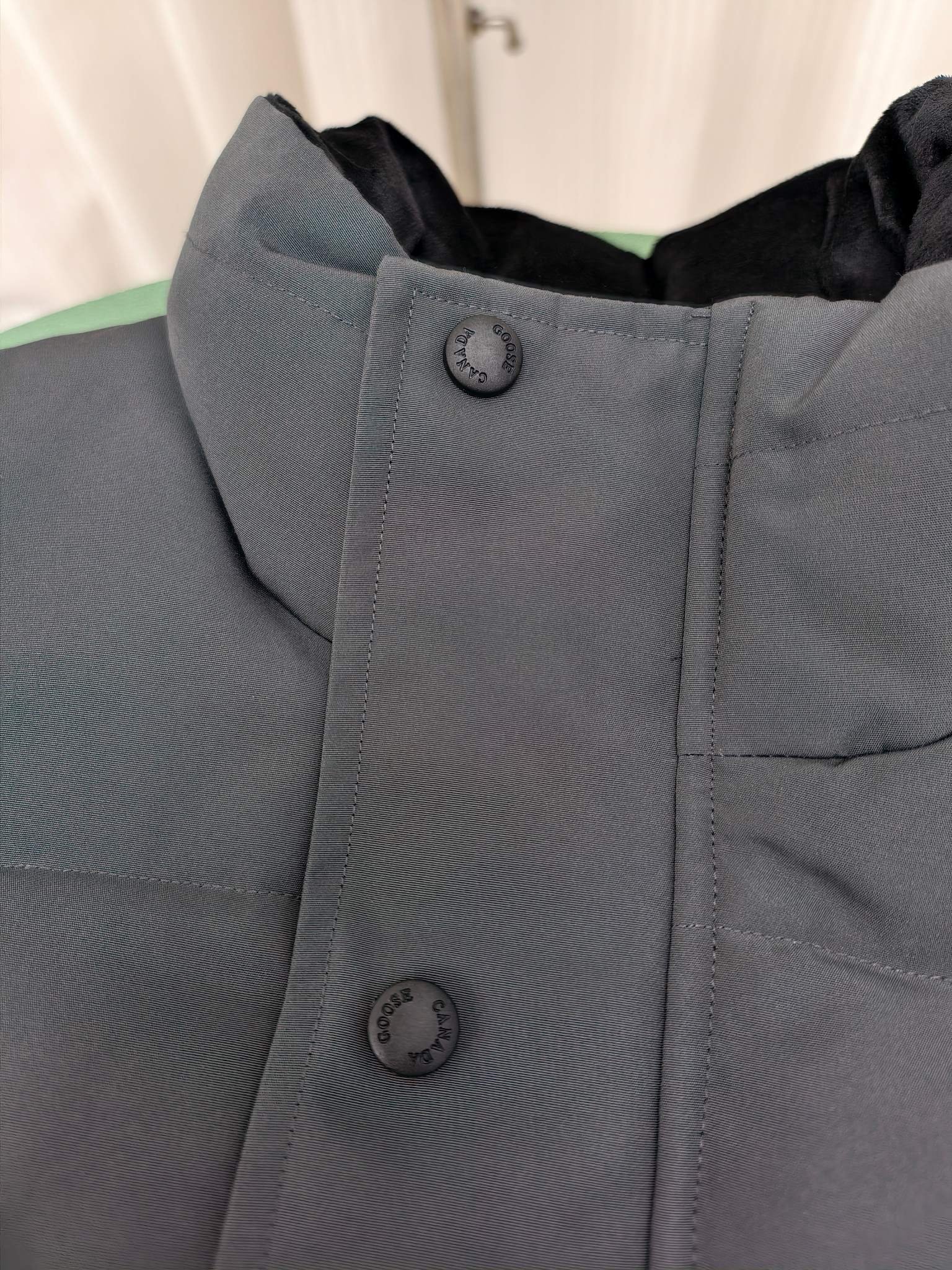 Canada Goose Zip Puffer Jacket - Style 214 - Canada Goose puffer jacket real photo 4