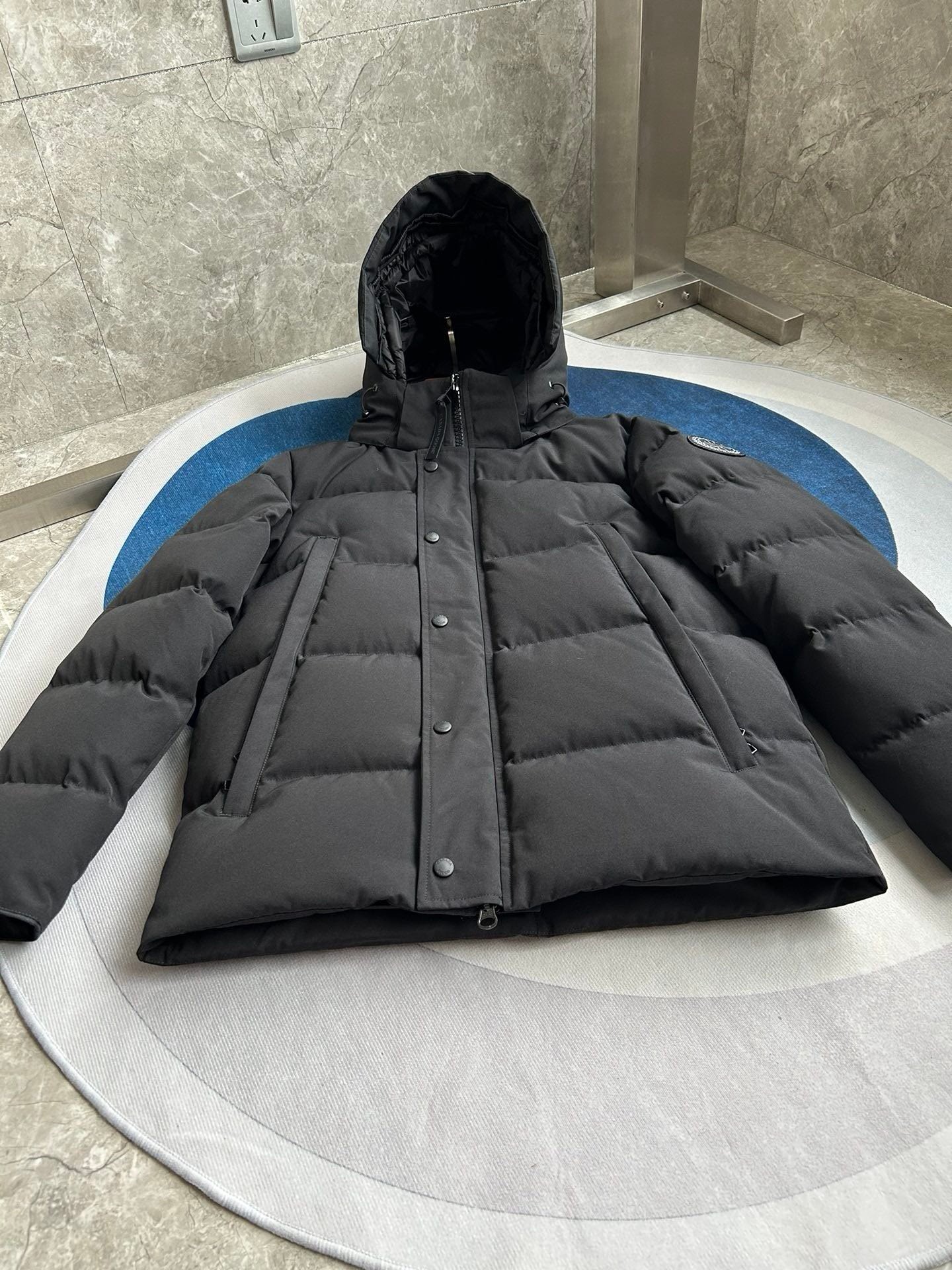 Canada Goose Zip Puffer Jacket - Style 240 - Canada Goose puffer jacket real photo 3