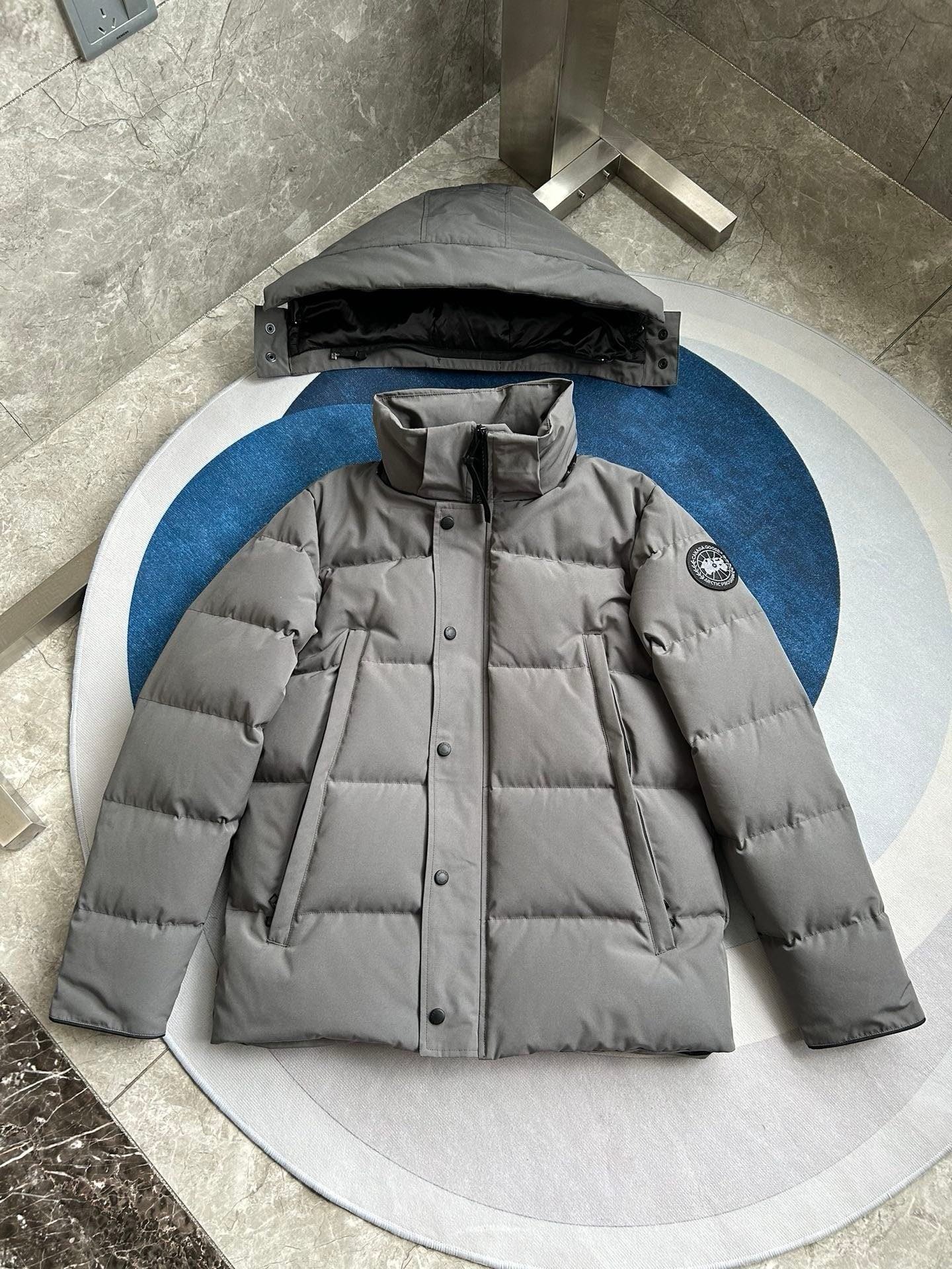 Canada Goose Zip Puffer Jacket - Style 254 - Canada Goose puffer jacket real photo 4