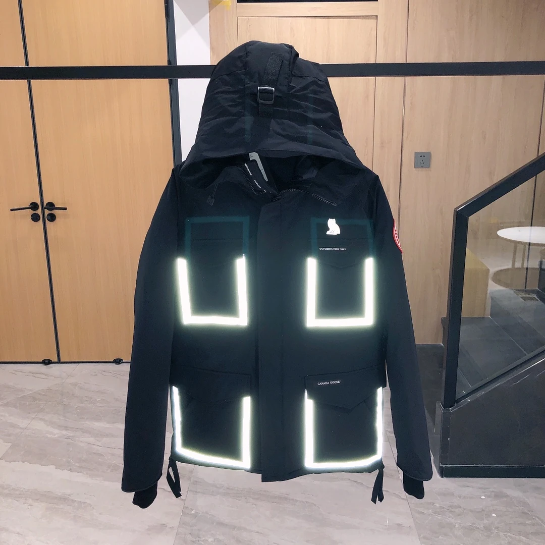 Canada Goose puffer jacket - real photo 1