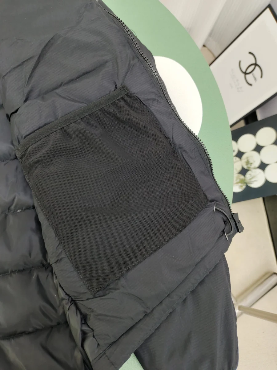 Canada Goose Zip Puffer Jacket - Style 76 - Canada Goose puffer jacket real photo 9