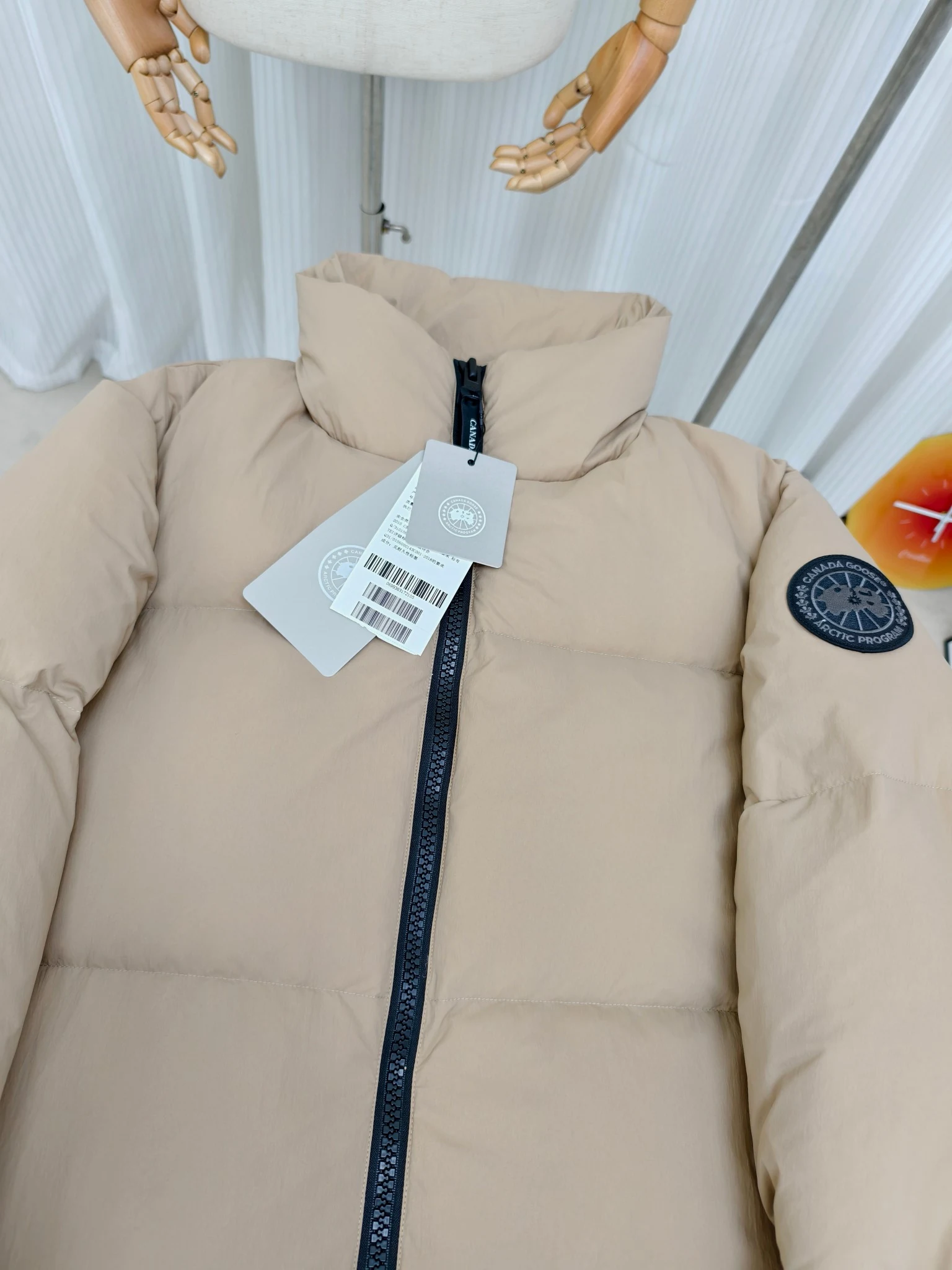 Canada Goose puffer jacket - real photo 3