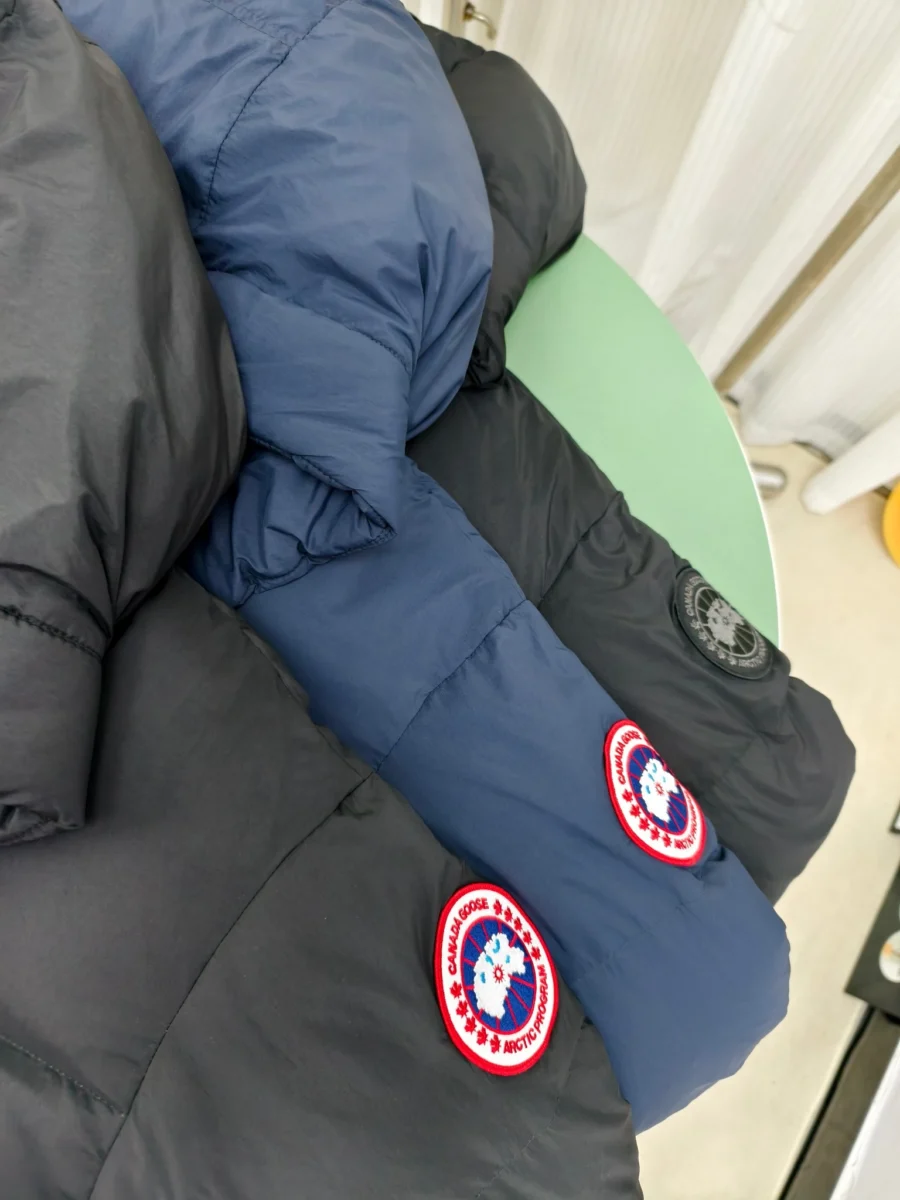 Canada Goose Zip Puffer Jacket - Style 87 - Canada Goose puffer jacket real photo 2