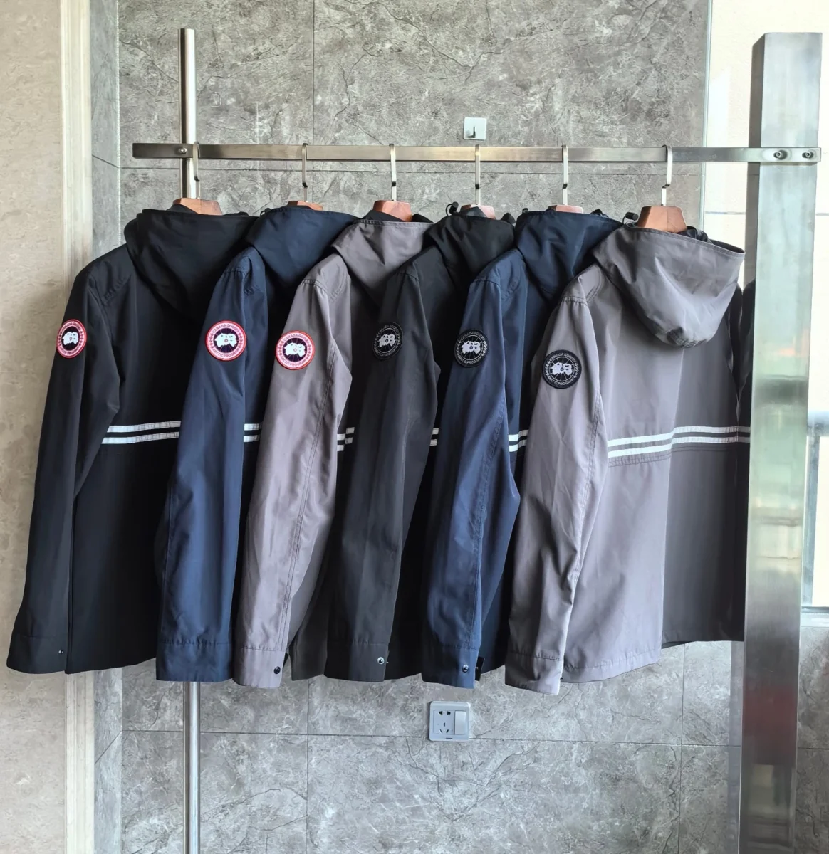 Canada Goose Zip Puffer Jacket - Style 88 - Canada Goose puffer jacket real photo 3
