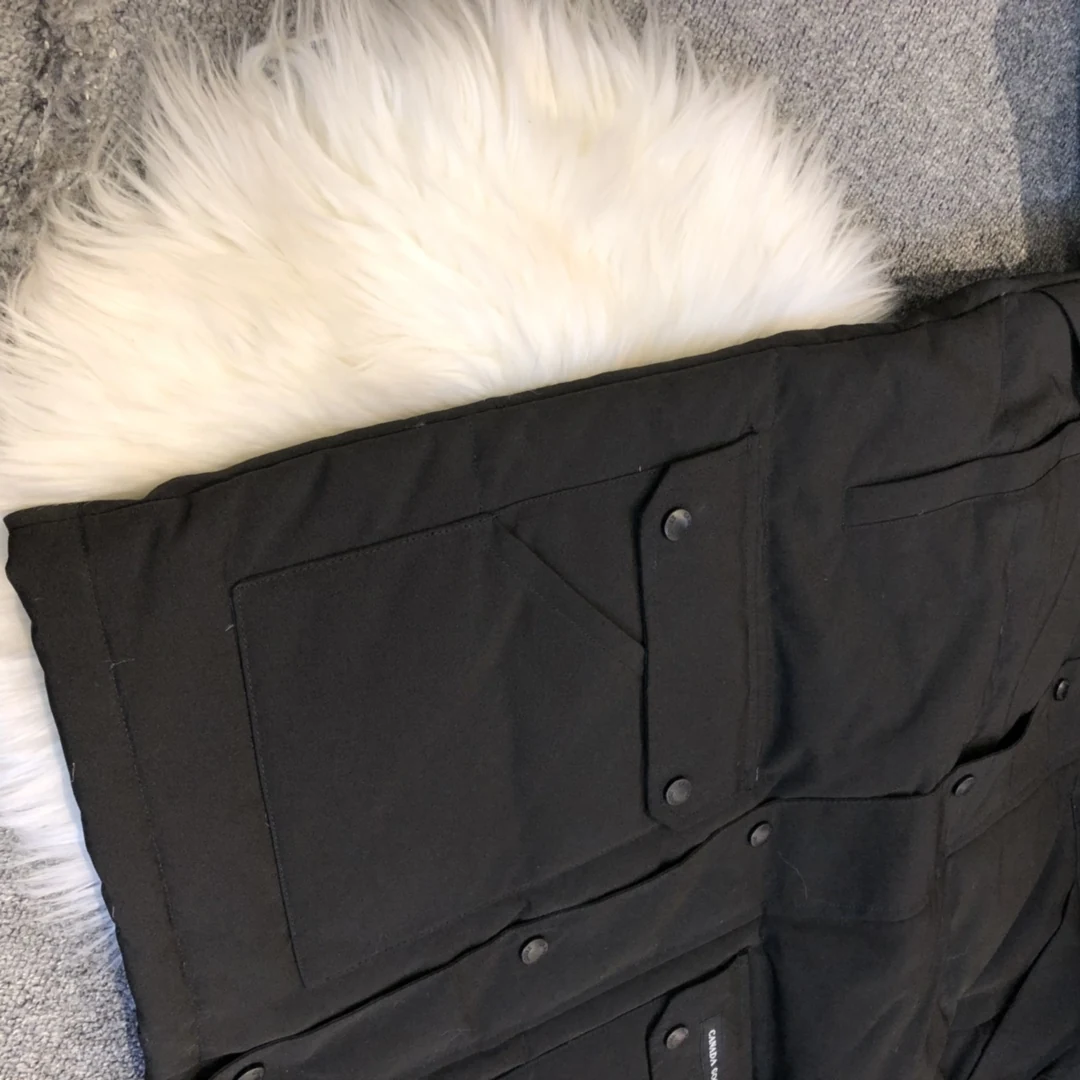 Canada Goose puffer jacket - real photo 4