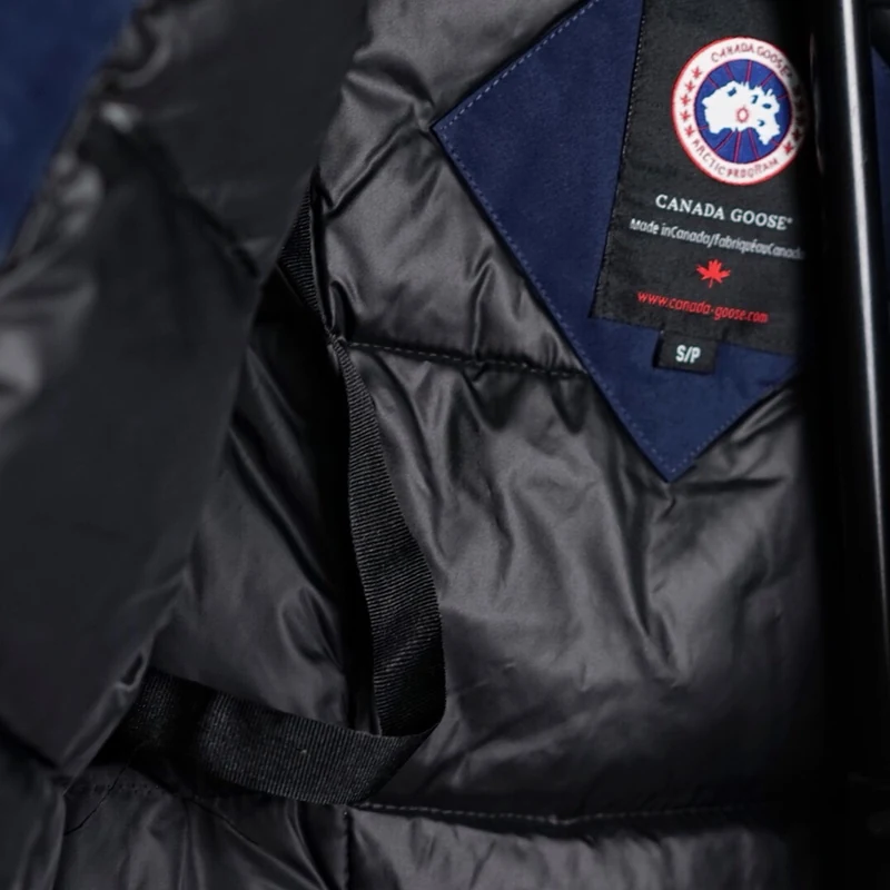 Canada Goose Zip Puffer Jacket - Style 93 - Canada Goose puffer jacket real photo 8