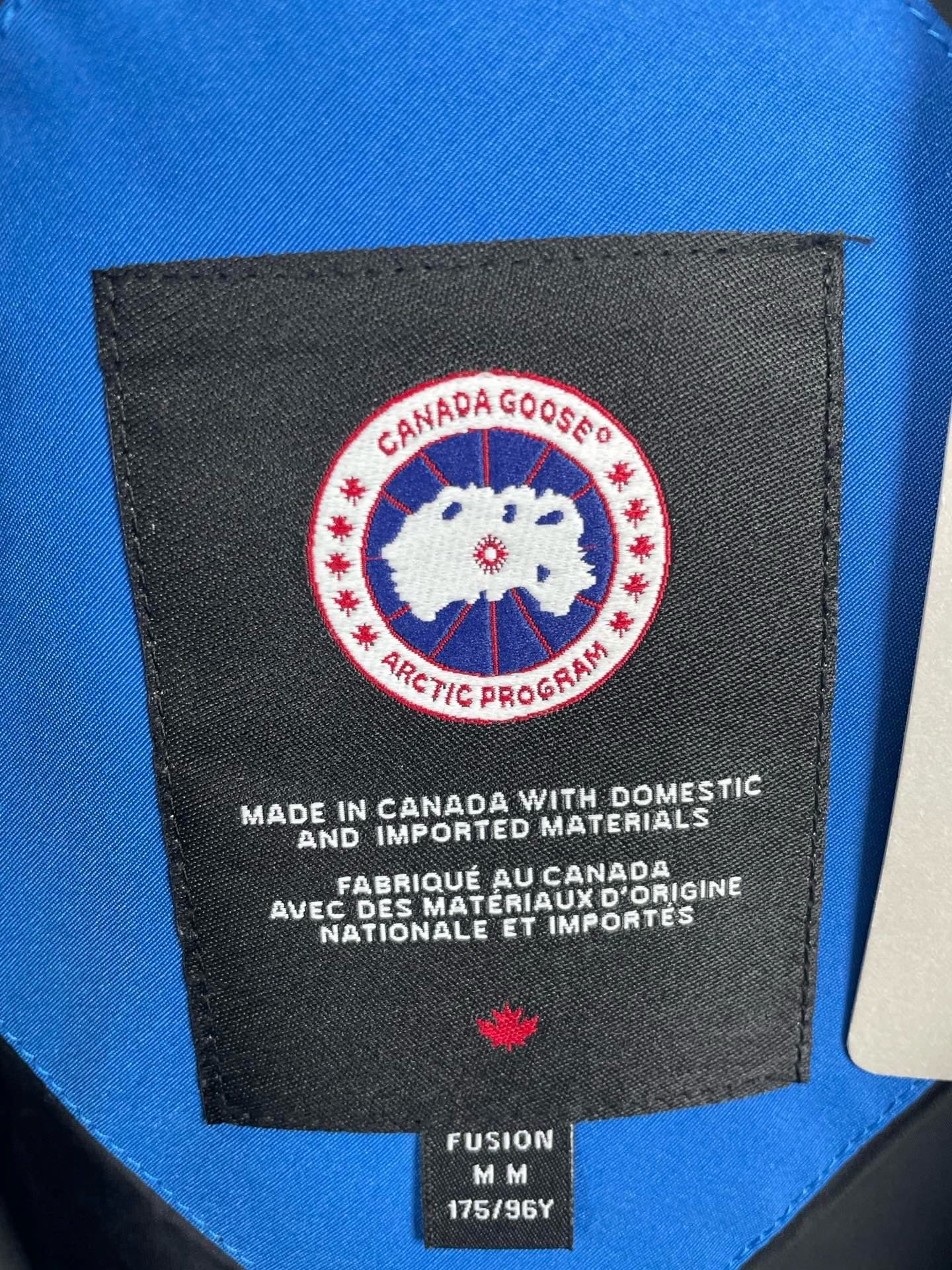 Canada Goose Zip Puffer Jacket - Style 265 - Canada Goose puffer jacket real photo 10