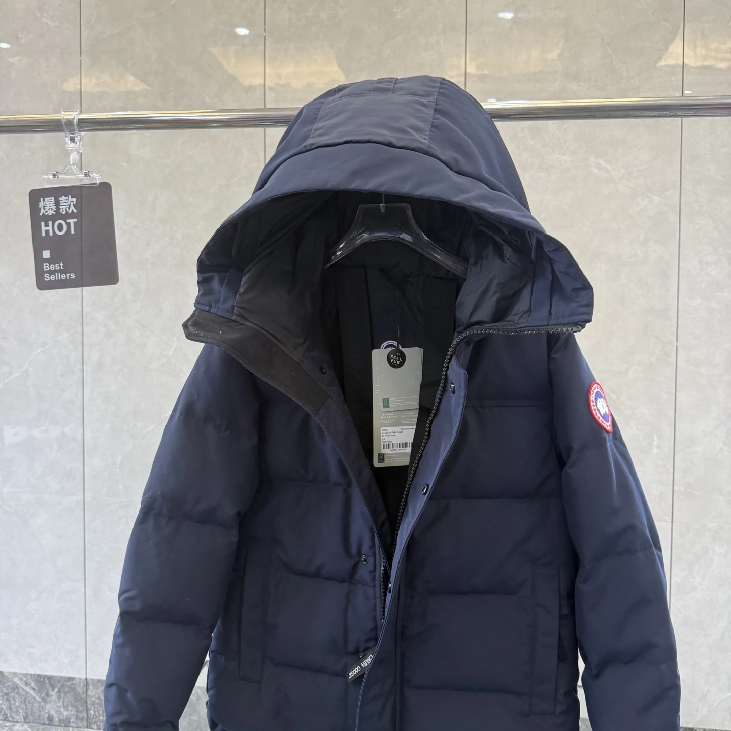 Canada Goose puffer jacket - real photo 3