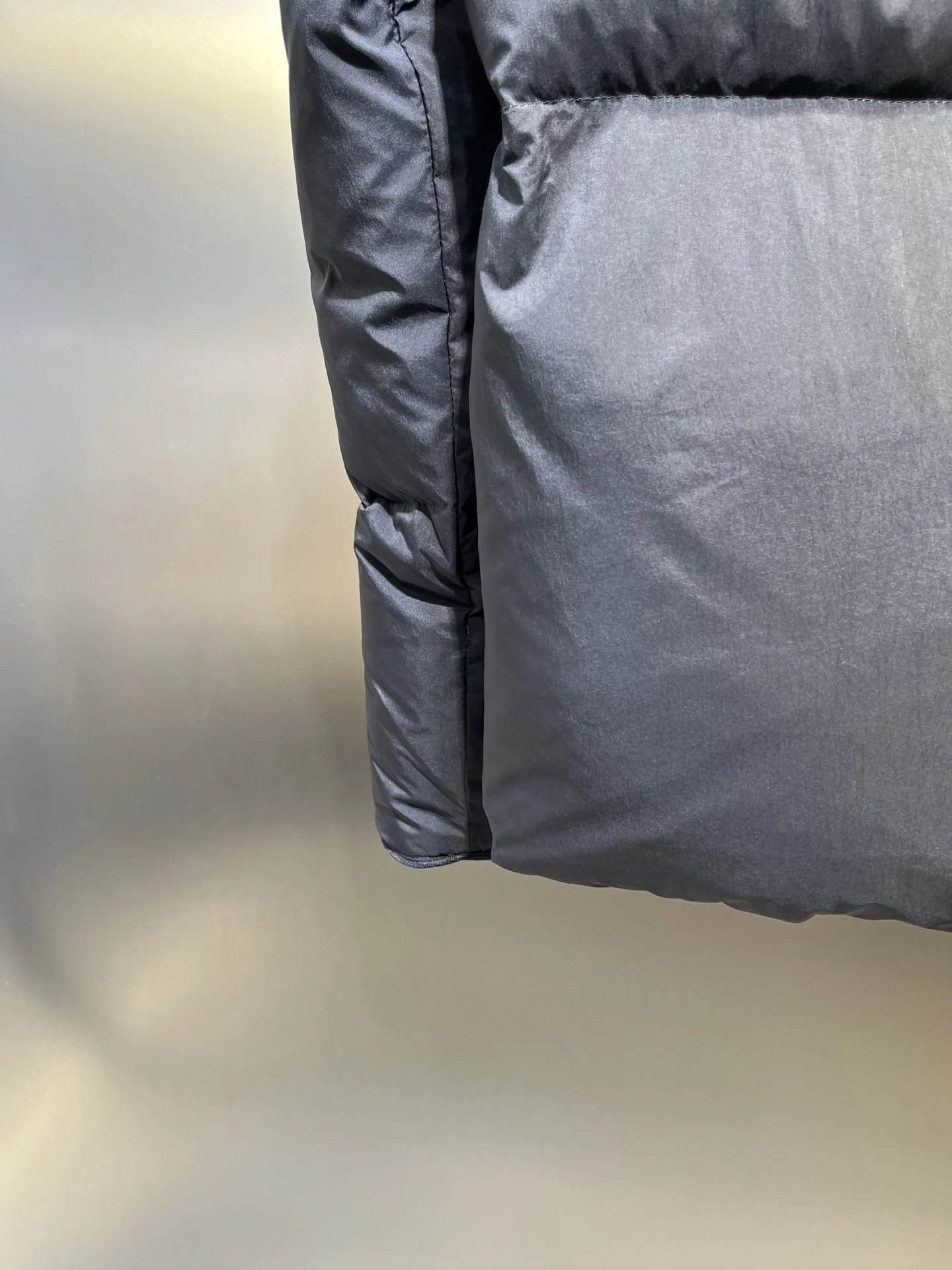 Canada Goose Zip Puffer Jacket - Style 257 - Canada Goose puffer jacket real photo 7