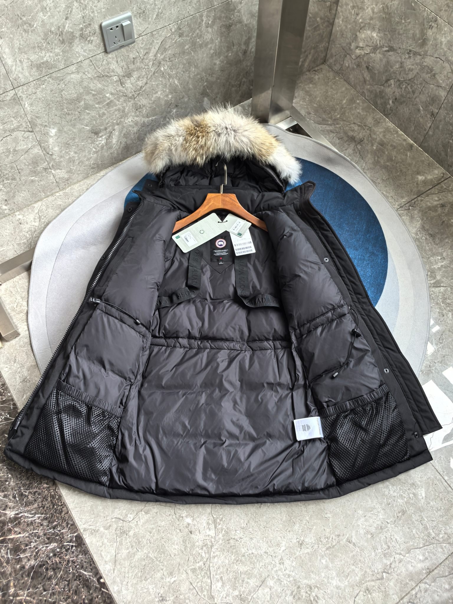 Canada Goose Zip Puffer Jacket - Style 280 - Canada Goose puffer jacket real photo 4