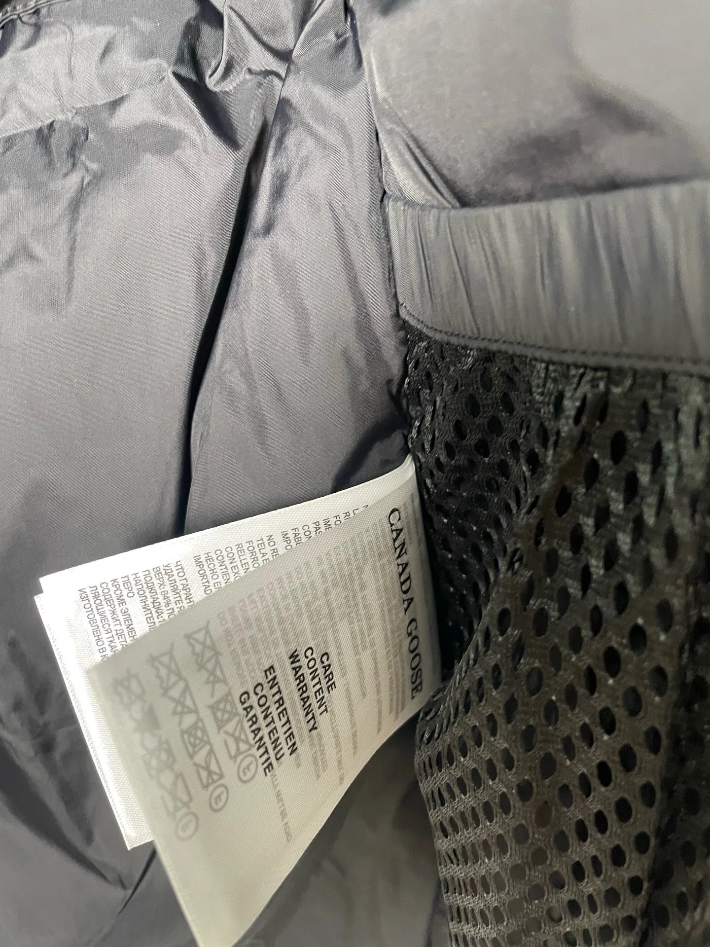 Canada Goose puffer jacket - real photo 10
