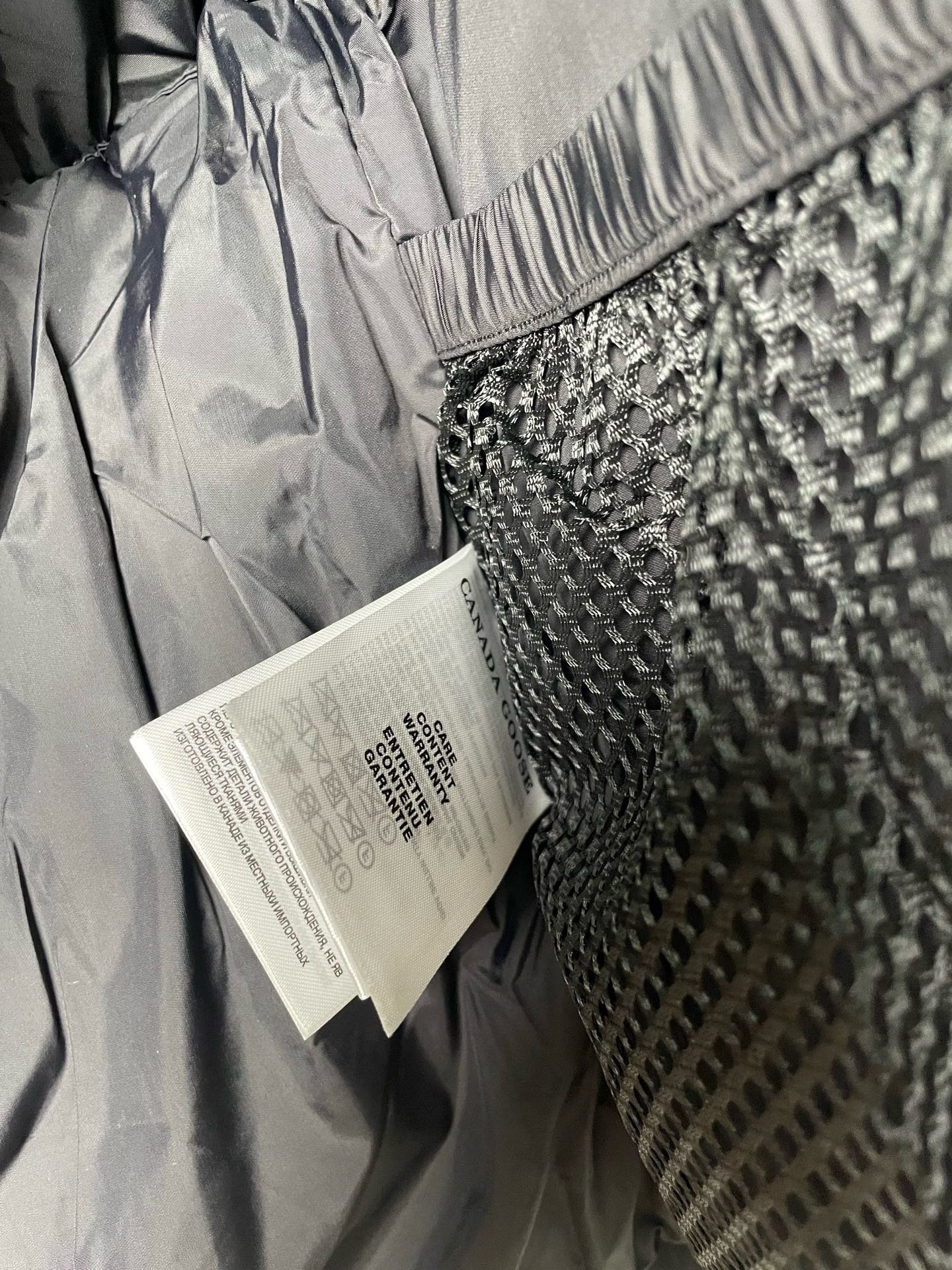 Canada Goose puffer jacket - real photo 12