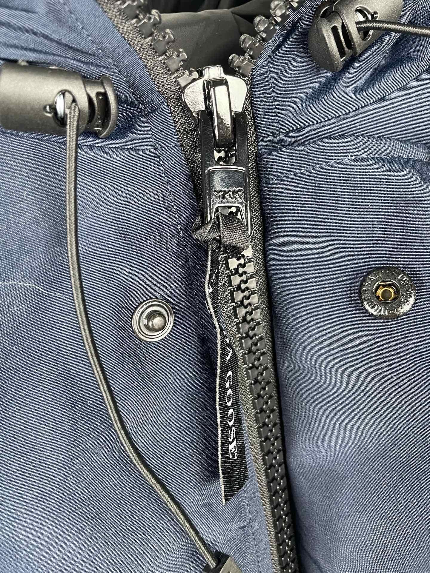 Canada Goose Zip Puffer Jacket - Style 318 - Canada Goose puffer jacket real photo 8